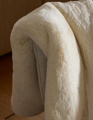 Superplush Cuddle Blanket.