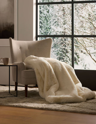 Superplush Cuddle Blanket.