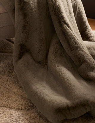 Superplush Cuddle Blanket.