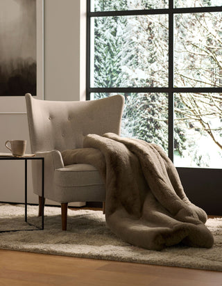 Superplush Cuddle Blanket.