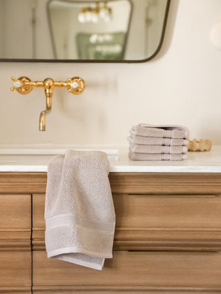 Luxe Hand Towels.