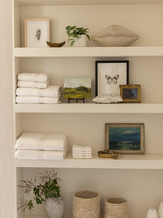 Luxe Hand Towels.