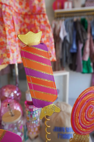 The Round Top Collective Candy Corn Trio Stake.