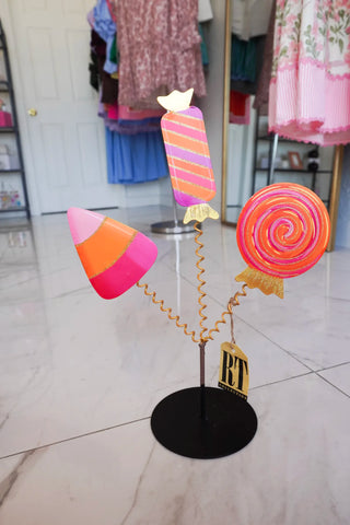 The Round Top Collective Candy Corn Trio Stake.
